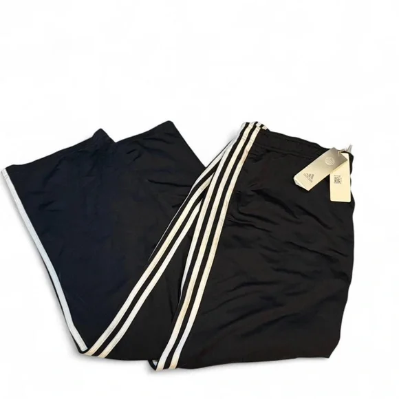 Adidas Unisex Brand new with tags Baggy black Track Pants - Picture 1 of 8